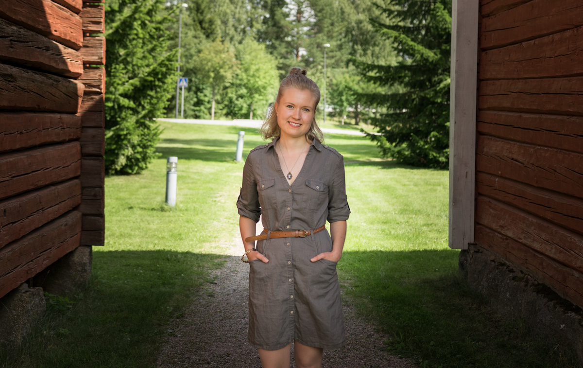 Nuortenkirjailija Eveliina Hokkanen